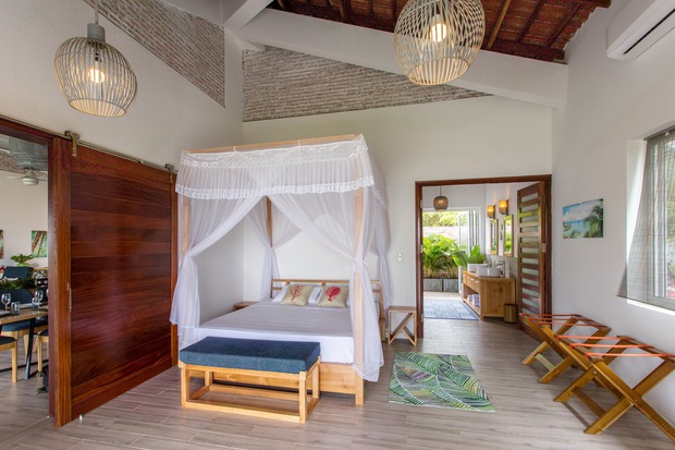 Lấy vợ Việt, chồng Pháp xây nhà 3 tỷ trên mảnh đất rộng 2500m2 tại Phú Quốc, sống sướng như ở resort - Ảnh 13. Lấy vợ Việt, chồng Pháp xây nhà 3 tỷ trên mảnh đất rộng 2500m2 tại Phú Quốc, sống sướng như ở resort - Ảnh 13.