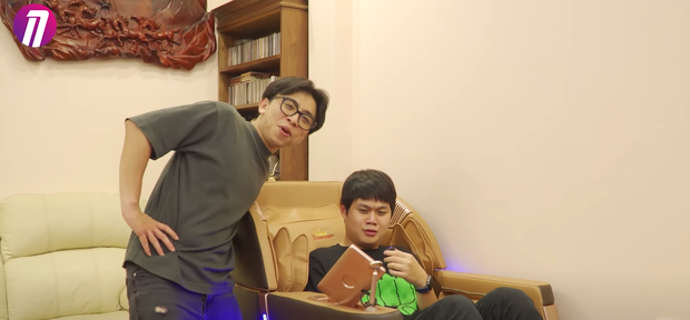 Thiếu gia hệ thống phở 10 Lý Quốc Sư, đi xe Lexus LX 570 sống trong không gian sang chảnh cỡ nào? - Ảnh 8.