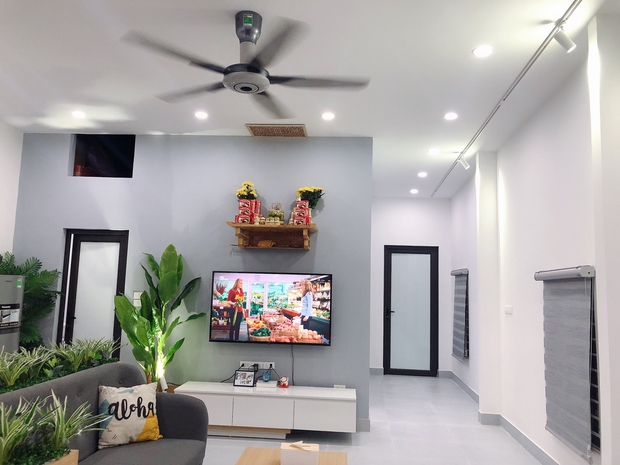 Không đủ tiền mua căn hộ, vợ chồng trẻ cải tạo nhà trọ như khu ổ chuột thành chung cư mặt đất tiện nghi - Ảnh 3.