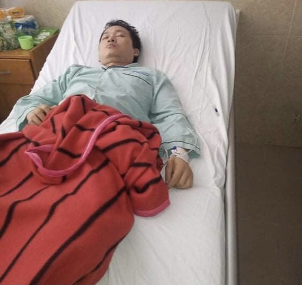 Côn đồ liều lĩnh chặn xe, đâm chém 2 vợ chồng ở Đồng Nai - Ảnh 2.