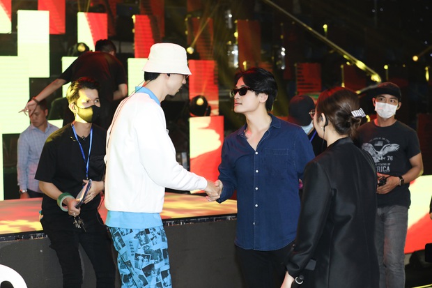 Khoảnh khắc hiếm: Lần đầu Hà Anh Tuấn và Đen Vâu chung 1 khung hình, chuẩn bị cho màn song kiếm hợp bích chưa từng có! - Ảnh 3.