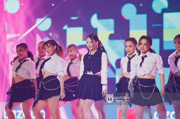 Bùng nổ tranh cãi AMEE hát live Tình Bạn Diệu Kỳ đuối sức như đọc truyện ma, nhưng nghe trực tiếp có tệ như trên sóng livestream? - Ảnh 7.