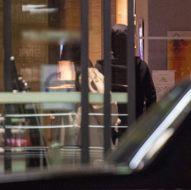 Scandal chấn động Nhật Bản: Nữ thần 21 tuổi lộ ảnh vào khách sạn với 2 nam idol trong 1 tuần, 1 người từng nhiễm COVID-19 - Ảnh 7.