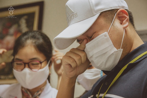 Cô giáo Hà Nội mắc ung thư ở tháng cuối thai kì, được hàng ngàn người kêu gọi hiến máu: Các bạn trẻ hãy trân trọng sức khỏe nhiều hơn - Ảnh 6. Cô giáo Hà Nội mắc ung thư ở tháng cuối thai kì, được hàng ngàn người kêu gọi hiến máu: Các bạn trẻ hãy trân trọng sức khỏe nhiều hơn - Ảnh 6.