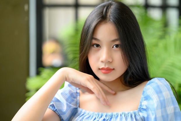 Con gái nữ nhạc sĩ vạ miệng nhất nhì showbiz: 16 tuổi trổ mã xinh như Hoa hậu, theo học ở trường song ngữ tiếng tăm với mức học phí ngất ngưởng - Ảnh 2.