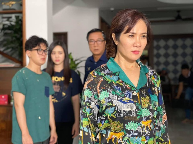 Nhã Phương lột xác cực gắt, chạy đua với bão phim truyền hình Việt tháng 4 đủ vị Bắc - Nam - Ảnh 2.