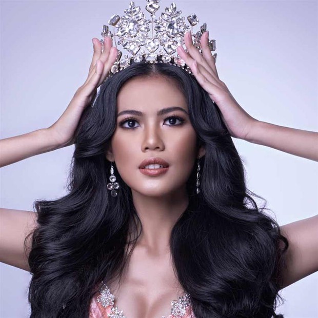 Trước 200.000 người xem livestream, thí sinh Miss Grand International gặp sự cố lộ hàng vì góc quay hiểm hóc? - Ảnh 4.