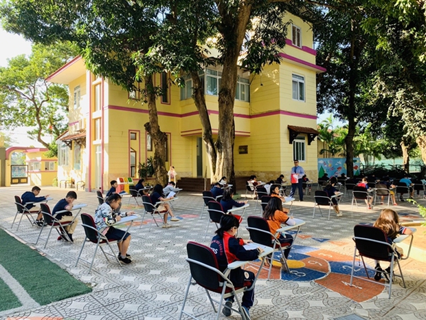 Con gái nữ nhạc sĩ vạ miệng nhất nhì showbiz: 16 tuổi trổ mã xinh như Hoa hậu, theo học ở trường song ngữ tiếng tăm với mức học phí ngất ngưởng - Ảnh 6.