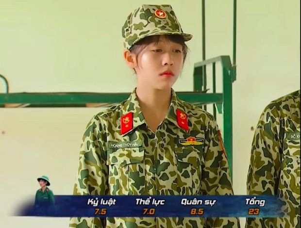 Hậu Hoàng show nhan sắc không son phấn cực xinh, trở thành ngoại lệ của lời nguyền mặt mộc - Ảnh 5.