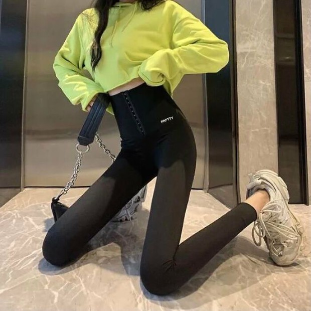 Khi trai xinh gái đẹp Instagram sống ảo quá đà, chỉnh ảnh phi lý tới mức làm dân mạng sang chấn tâm lý luôn - Ảnh 19.