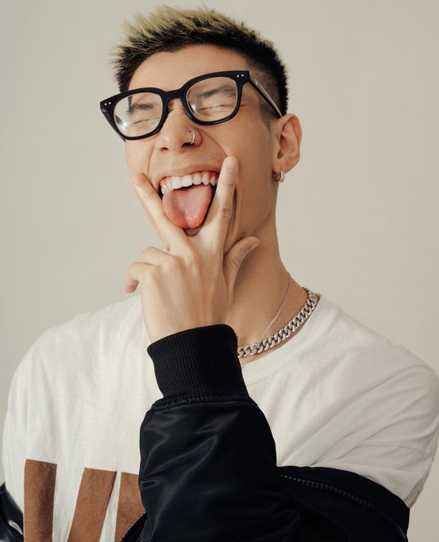 MCK thích thú khi tên của mình xuất hiện trong đề thi, đã thế còn đứng chung với Binz, Lisa và BLACKPINK - Ảnh 4.