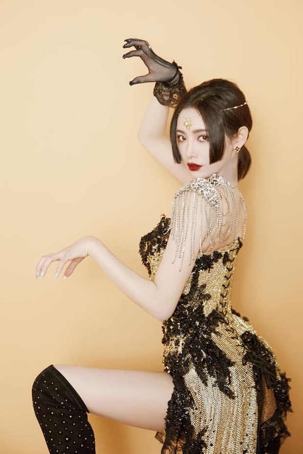 Lại lên đồ giống Lisa, thành viên THE9 so kè khốc liệt với lão sư về style và thần thái - Ảnh 6.