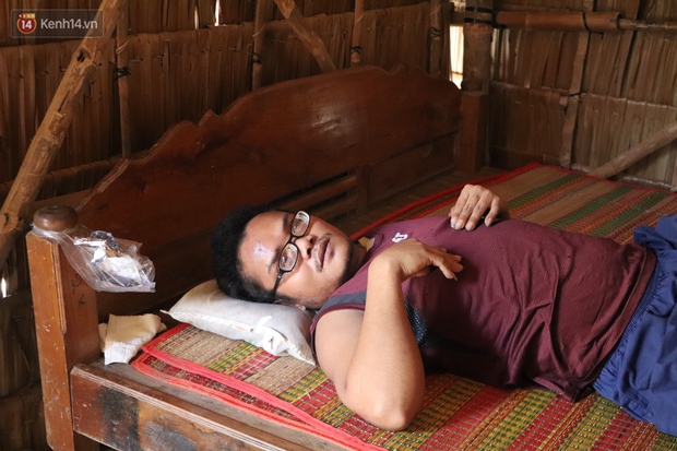 Cha bị tai nạn giao thông, cả gia đình với 3 đứa trẻ rơi vào cùng cực: Chỉ sợ mình không đủ tiền cho các con học tiếp - Ảnh 4. Cha bị tai nạn giao thông, cả gia đình với 3 đứa trẻ rơi vào cùng cực: Chỉ sợ mình không đủ tiền cho các con học tiếp - Ảnh 4.