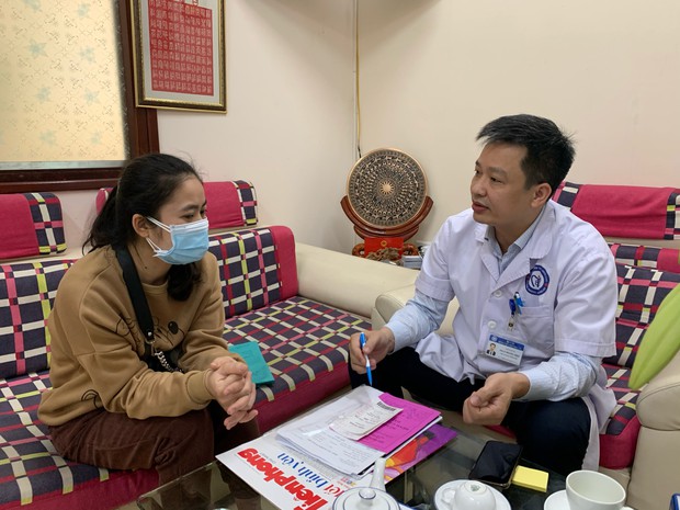 PGĐ Bệnh viện Nội tiết Trung uơng kể chuyện phẫu thuật cho nữ bệnh nhân 15 tuổi mắc u tuyến giáp: Cố chịu đựng, tự nghe ngóng bệnh mới tốn kém - Ảnh 4.