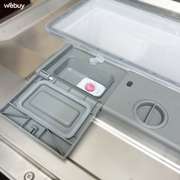 Sắm máy rửa bát Electrolux giá chưa đến 7 triệu, lắp không vừa bếp nhưng cô gái vẫn hài lòng vì dùng quá “ngon” - Ảnh 5. Sắm máy rửa bát Electrolux giá chưa đến 7 triệu, lắp không vừa bếp nhưng cô gái vẫn hài lòng vì dùng quá “ngon” - Ảnh 5.