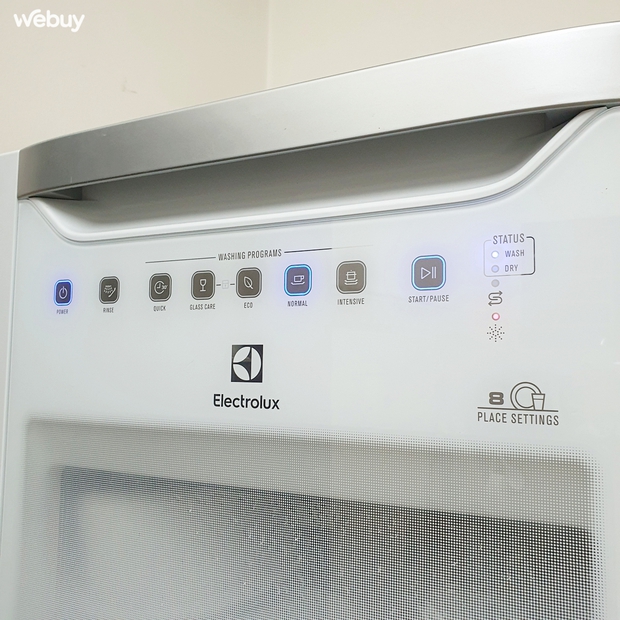 Sắm máy rửa bát Electrolux giá chưa đến 7 triệu, lắp không vừa bếp nhưng cô gái vẫn hài lòng vì dùng quá “ngon” - Ảnh 4. Sắm máy rửa bát Electrolux giá chưa đến 7 triệu, lắp không vừa bếp nhưng cô gái vẫn hài lòng vì dùng quá “ngon” - Ảnh 4.
