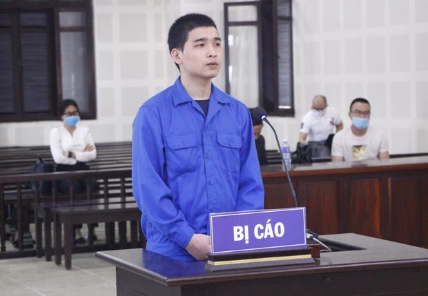 Truy nã đặc biệt bị can trong vụ án giết người vì bạn gái bị nhìn trộm trong nhà vệ sinh - Ảnh 2. Truy nã đặc biệt bị can trong vụ án giết người vì bạn gái bị nhìn trộm trong nhà vệ sinh - Ảnh 2.