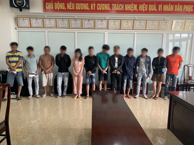 Cô gái 9x biến nhà nghỉ thành điểm thác loạn ma túy cho hàng chục thanh niên nam nữ - Ảnh 4. Cô gái 9x biến nhà nghỉ thành điểm thác loạn ma túy cho hàng chục thanh niên nam nữ - Ảnh 4.