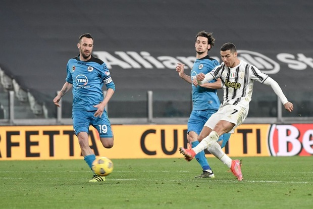 Juventus đại thắng ngày Ronaldo lập kỷ lục mới - Ảnh 1. Juventus đại thắng ngày Ronaldo lập kỷ lục mới - Ảnh 1.