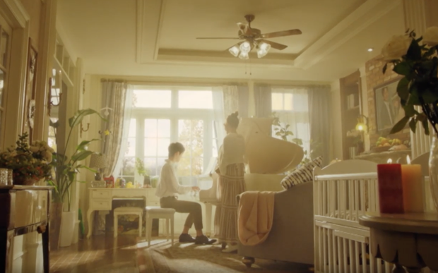 4 giả thuyết sốc óc ở Penthouse 2: Thiếu gia Seok Hoon là con ruột chị đẹp, Ro Na chắc kèo ngã cầu thang? - Ảnh 3. 4 giả thuyết sốc óc ở Penthouse 2: Thiếu gia Seok Hoon là con ruột chị đẹp, Ro Na chắc kèo ngã cầu thang? - Ảnh 3.