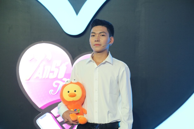 Nữ chính tập mở màn Tần Số Tình Yêu bắn rap cực ngầu khiến dàn trai đẹp phát cuồng - Ảnh 4.
