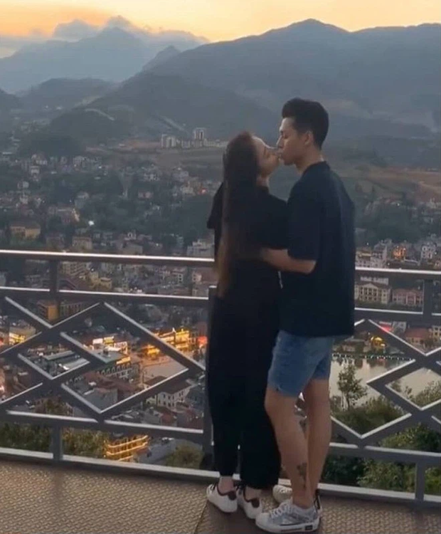Sau khi bị bồ cũ tố phét lác, thiếu gia Hà thành bình yên xem phim và quảng cáo cho sự nghiệp - Ảnh 1. Sau khi bị bồ cũ tố phét lác, thiếu gia Hà thành bình yên xem phim và quảng cáo cho sự nghiệp - Ảnh 1.