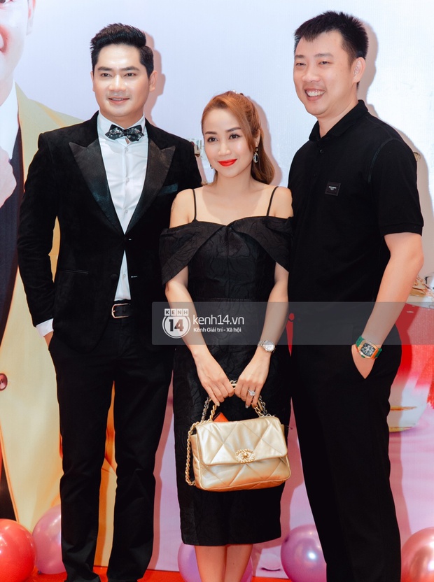 Team qua đường zoom cận sự kiện toàn mẹ bỉm hot: Phi Nhung bị gì mà sượng trân, ngược đời nhất là bạn gái Minh Luân - Ảnh 13. Team qua đường zoom cận sự kiện toàn mẹ bỉm hot: Phi Nhung bị gì mà sượng trân, ngược đời nhất là bạn gái Minh Luân - Ảnh 13.