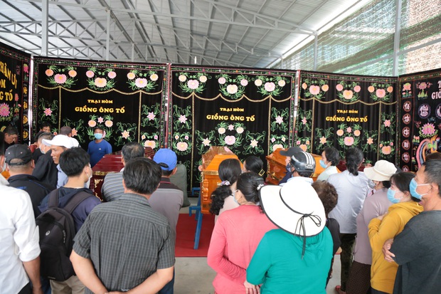 Hỗ trợ hơn 260 triệu đồng cho gia đình có 6 người tử vong trong vụ cháy ở Sài Gòn - Ảnh 2. Hỗ trợ hơn 260 triệu đồng cho gia đình có 6 người tử vong trong vụ cháy ở Sài Gòn - Ảnh 2.