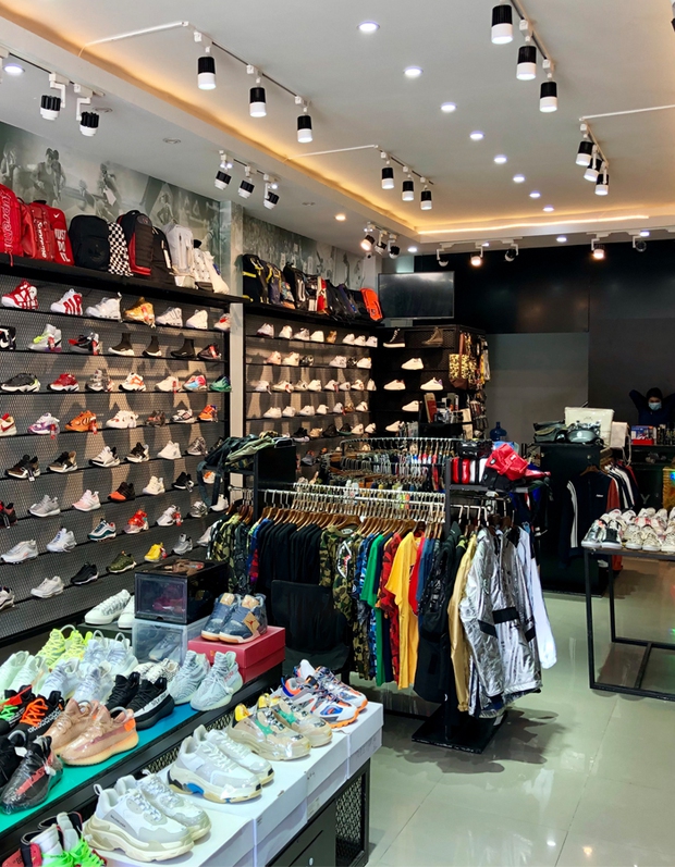Các brand thời trang thể thao đồng loạt sale khủng tới 50% chỉ đến 31/3, phải nhanh chân kẻo bay hết mẫu đẹp - Ảnh 1. Các brand thời trang thể thao đồng loạt sale khủng tới 50% chỉ đến 31/3, phải nhanh chân kẻo bay hết mẫu đẹp - Ảnh 1.