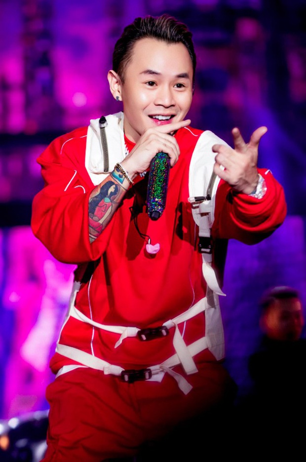 Binz và Châu Bùi cùng du hí ở vùng biển, phải chăng nam rapper là phó nháy, giúp nàng phô trọn 3 vòng bốc lửa nhường này? - Ảnh 7. Binz và Châu Bùi cùng du hí ở vùng biển, phải chăng nam rapper là phó nháy, giúp nàng phô trọn 3 vòng bốc lửa nhường này? - Ảnh 7.