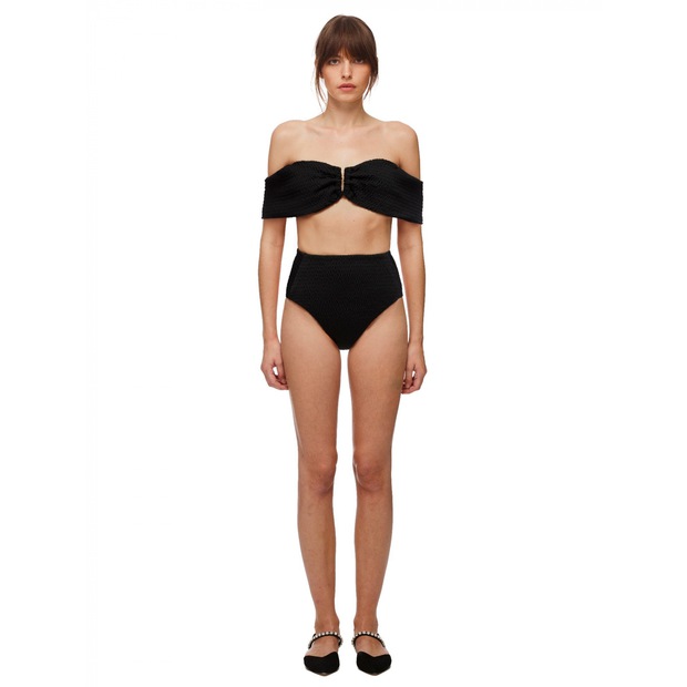 Châu Bùi khoe body mlem với bikini 2 triệu, chị em dư sức tậu được bộ sexy không kém chỉ với vài trăm - Ảnh 5. Châu Bùi khoe body mlem với bikini 2 triệu, chị em dư sức tậu được bộ sexy không kém chỉ với vài trăm - Ảnh 5.