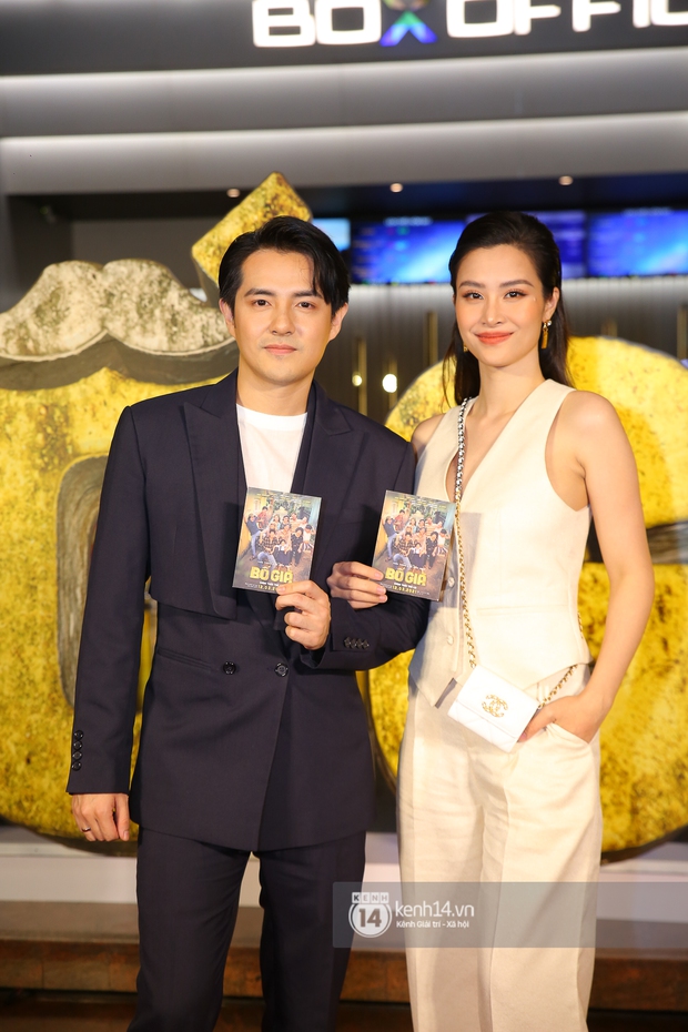 Cặp đôi nhà Đông Nhi, Lệ Quyên thi nhau show ân ái không kém cạnh Trấn Thành - Hariwon ở siêu thảm đỏ Bố Già - Ảnh 3. Cặp đôi nhà Đông Nhi, Lệ Quyên thi nhau show ân ái không kém cạnh Trấn Thành - Hariwon ở siêu thảm đỏ Bố Già - Ảnh 3.