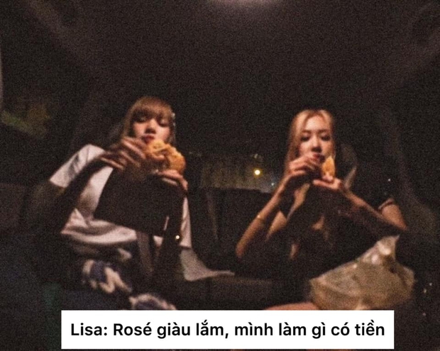 Cùng đi mua đồ ăn vặt, Lisa kêu “không có tiền” và Rosé liền có phản ứng khiến fan nức nở - Ảnh 1. Cùng đi mua đồ ăn vặt, Lisa kêu “không có tiền” và Rosé liền có phản ứng khiến fan nức nở - Ảnh 1.