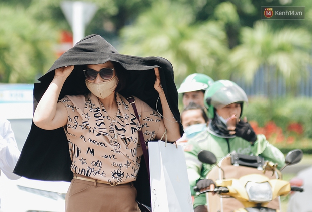 Chuyên gia lý giải nắng nóng chưa gay gắt nhưng nhiệt độ cảm nhận thực tế 38 độ ở TP.HCM - Ảnh 1.