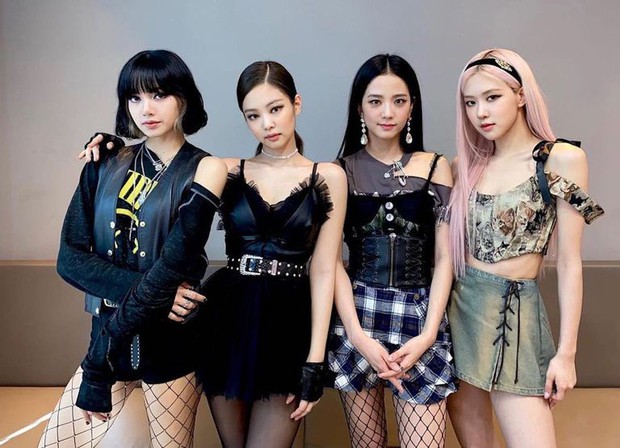 Nhà BLACKPINK 3 đời đặt tên tối giản: mới đầu bị chê là lười biếng, giờ mới thấy YG có tính toán hết cả rồi! - Ảnh 1.