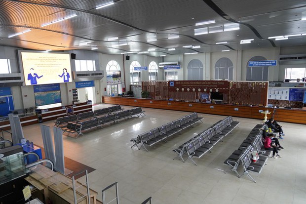 Mở cửa du lịch nội tỉnh, Hạ Long vẫn vắng như chùa bà Đanh - Ảnh 3.