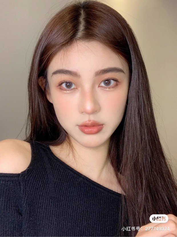 Gợi ý makeup look tông trà sữa siêu ngọt ngào mà chẳng khó chút nào, “triển” cho buổi hẹn hò 8/3 là “đỉnh của chóp” - Ảnh 7. Gợi ý makeup look tông trà sữa siêu ngọt ngào mà chẳng khó chút nào, “triển” cho buổi hẹn hò 8/3 là “đỉnh của chóp” - Ảnh 7.