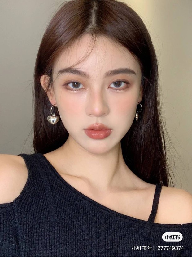 Gợi ý makeup look tông trà sữa siêu ngọt ngào mà chẳng khó chút nào, “triển” cho buổi hẹn hò 8/3 là “đỉnh của chóp” - Ảnh 1. Gợi ý makeup look tông trà sữa siêu ngọt ngào mà chẳng khó chút nào, “triển” cho buổi hẹn hò 8/3 là “đỉnh của chóp” - Ảnh 1.