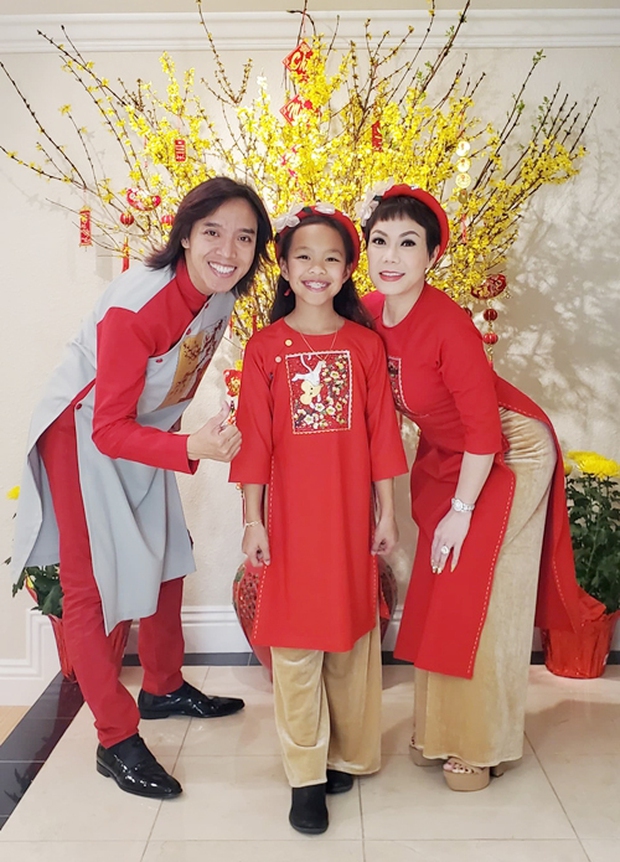 Gia đình NS Việt Hương lái xe máy đi phượt nhưng gây tranh cãi vì 1 chi tiết, chính chủ phải lên tiếng ngay và luôn - Ảnh 6. Gia đình NS Việt Hương lái xe máy đi phượt nhưng gây tranh cãi vì 1 chi tiết, chính chủ phải lên tiếng ngay và luôn - Ảnh 6.