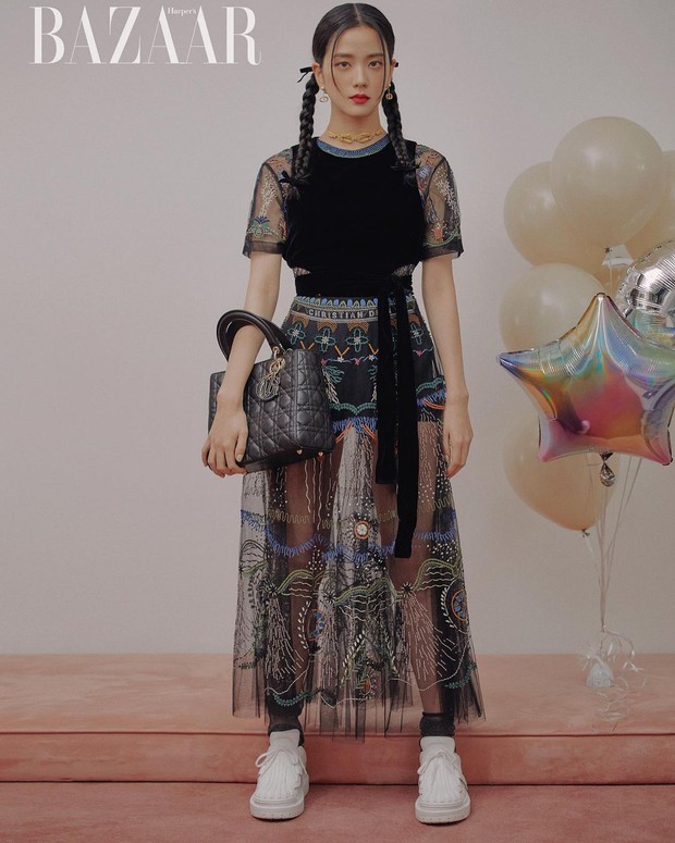Nóng: Jisoo được Dior tuyên bố danh phận chính thức, một bước thầu chức Đại sứ toàn cầu tận hai mảng - Ảnh 2. Nóng: Jisoo được Dior tuyên bố danh phận chính thức, một bước thầu chức Đại sứ toàn cầu tận hai mảng - Ảnh 2.