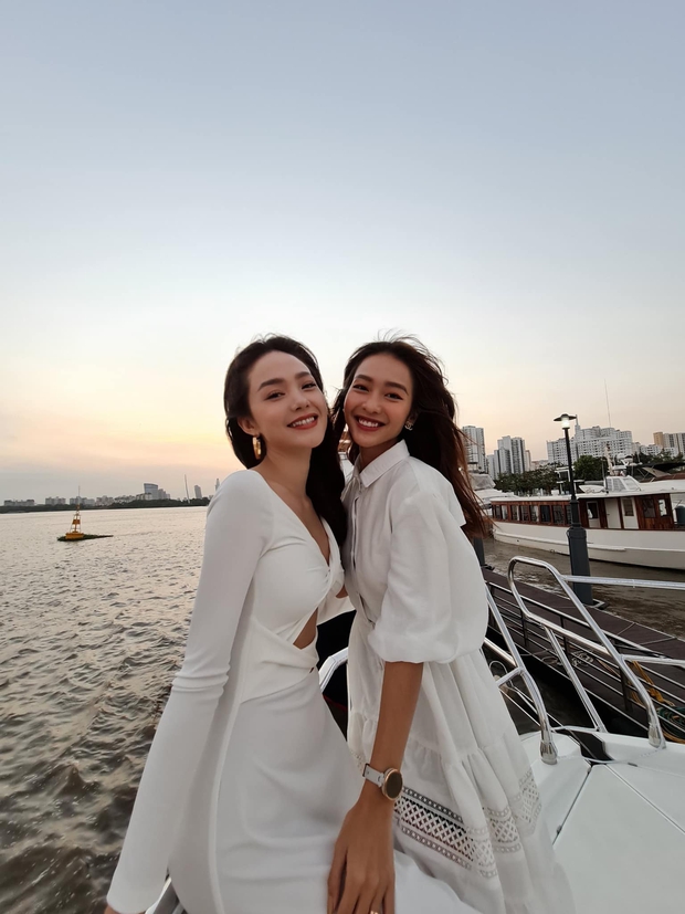 Khả Ngân - Minh Hằng đọ sắc cực gắt trên du thuyền: 2 mỹ nhân từng được truyền thông quốc tế hết lời ca ngợi, ai nhỉnh hơn? - Ảnh 2. Khả Ngân - Minh Hằng đọ sắc cực gắt trên du thuyền: 2 mỹ nhân từng được truyền thông quốc tế hết lời ca ngợi, ai nhỉnh hơn? - Ảnh 2.