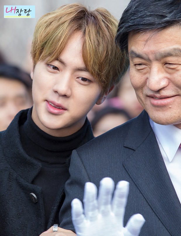 Tìm ra nhóm nhạc có visual đỉnh nhất Kpop: Sẵn sàng chấp cả camera thường của tay máy hung thần, đẹp không cần photoshop - Ảnh 7. Tìm ra nhóm nhạc có visual đỉnh nhất Kpop: Sẵn sàng chấp cả camera thường của tay máy hung thần, đẹp không cần photoshop - Ảnh 7.