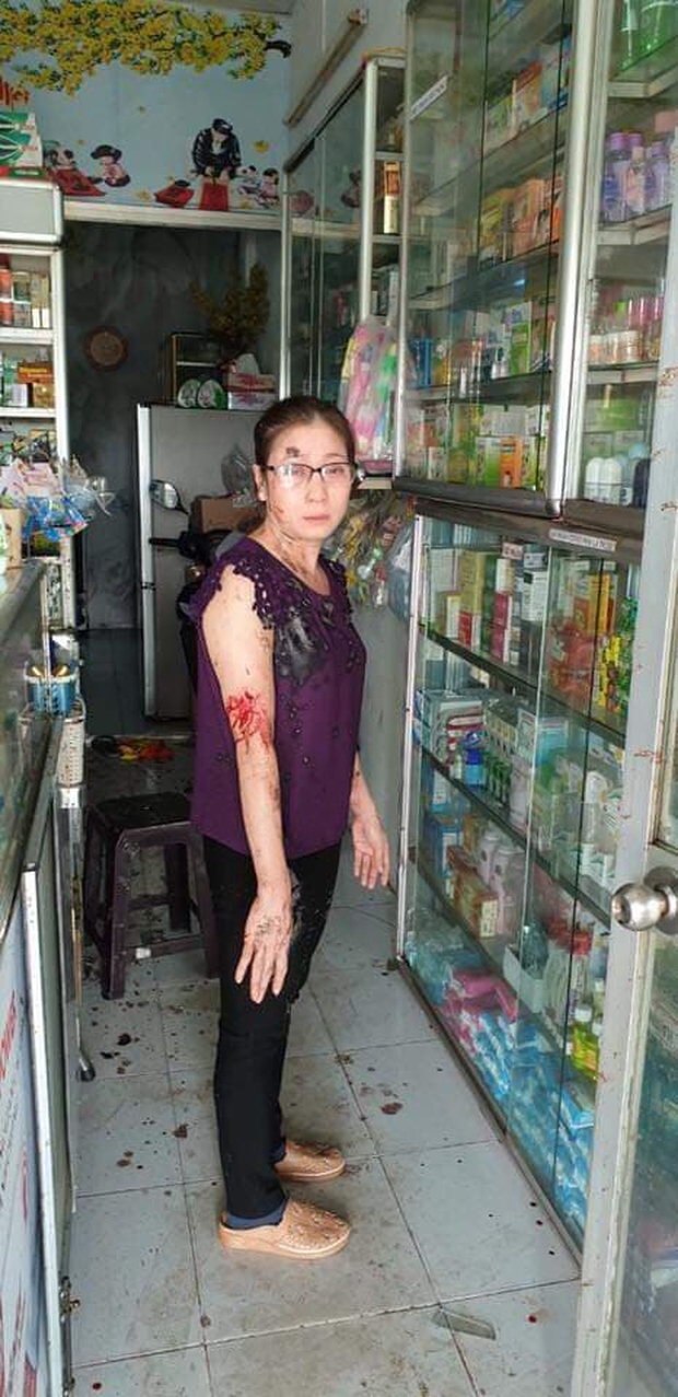Nữ chủ tiệm thuốc tây bị khủng bố bằng sơn, mắm tôm vì em trai mượn tiền giang hồ không trả - Ảnh 3. Nữ chủ tiệm thuốc tây bị khủng bố bằng sơn, mắm tôm vì em trai mượn tiền giang hồ không trả - Ảnh 3.