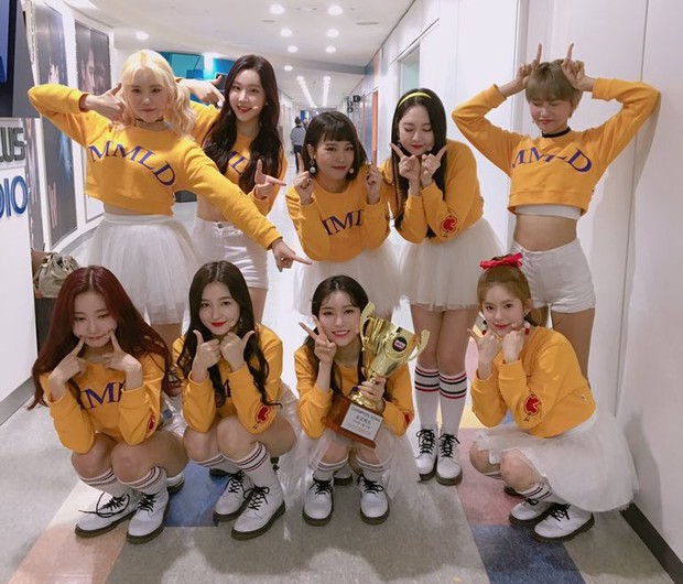 TWICE được cứu vớt khi bài debut lội ngược dòng sau 3 tháng, EXID và hàng loạt nhóm Kpop kém nổi thoát cảnh tan rã nhờ hit nở muộn - Ảnh 7. TWICE được cứu vớt khi bài debut lội ngược dòng sau 3 tháng, EXID và hàng loạt nhóm Kpop kém nổi thoát cảnh tan rã nhờ hit nở muộn - Ảnh 7.