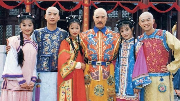 Hoàn Châu Cách Cách được remake sau 23 năm, Cúc Tịnh Y - mỹ nữ Sáng Tạo Doanh cầm chắc suất đóng chính? - Ảnh 1.