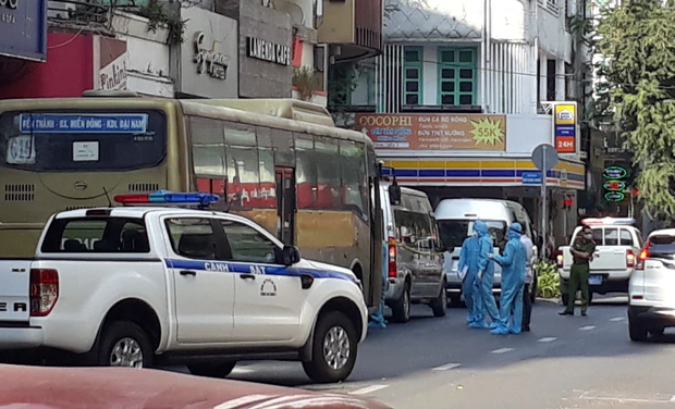 TP.HCM: Làm rõ hành vi khách sạn không khai báo 40 người Trung Quốc nhập cảnh trái phép vào lưu trú - Ảnh 1.