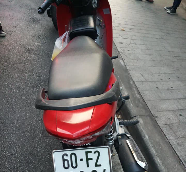 Người phụ nữ bị bắt khi mang xe trộm cắp từ Đồng Nai lên Sài Gòn tiêu thụ ngày 8/3 - Ảnh 2. Người phụ nữ bị bắt khi mang xe trộm cắp từ Đồng Nai lên Sài Gòn tiêu thụ ngày 8/3 - Ảnh 2.