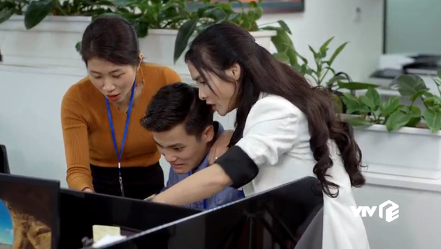 Xem Châu lộ clip nóng ở Hướng Dương Ngược Nắng mà tức, nhìn qua cũng biết là cưỡng hiếp mà mọi người ơi! - Ảnh 4. Xem Châu lộ clip nóng ở Hướng Dương Ngược Nắng mà tức, nhìn qua cũng biết là cưỡng hiếp mà mọi người ơi! - Ảnh 4.