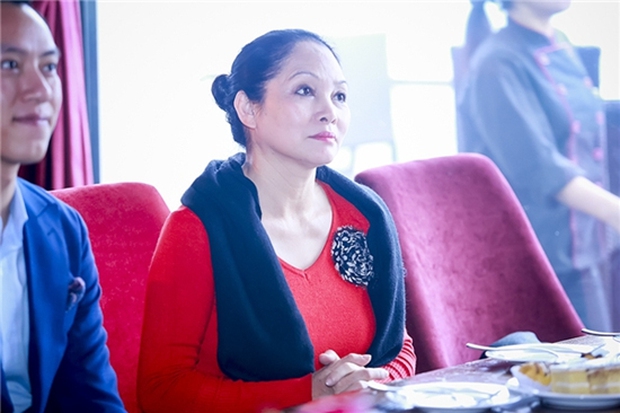 NSƯT Hà Thủy lên tiếng về tin đồn đuổi học Chi Pu: Tôi chưa từng dạy học Chi Pu nên không có chuyện đuổi - Ảnh 2. NSƯT Hà Thủy lên tiếng về tin đồn đuổi học Chi Pu: Tôi chưa từng dạy học Chi Pu nên không có chuyện đuổi - Ảnh 2.