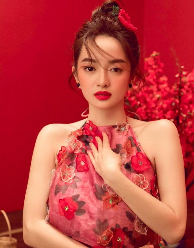 Kaity Nguyễn tự soi nhan sắc trước - sau giảm cân, chứng minh con gái chỉ cần gầy đi là level tăng vụt ngay! - Ảnh 5. Kaity Nguyễn tự soi nhan sắc trước - sau giảm cân, chứng minh con gái chỉ cần gầy đi là level tăng vụt ngay! - Ảnh 5.